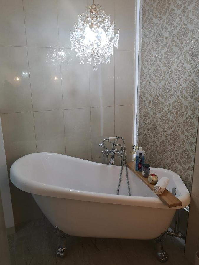 Penthouse Luxury Apartment Resita Ngoại thất bức ảnh