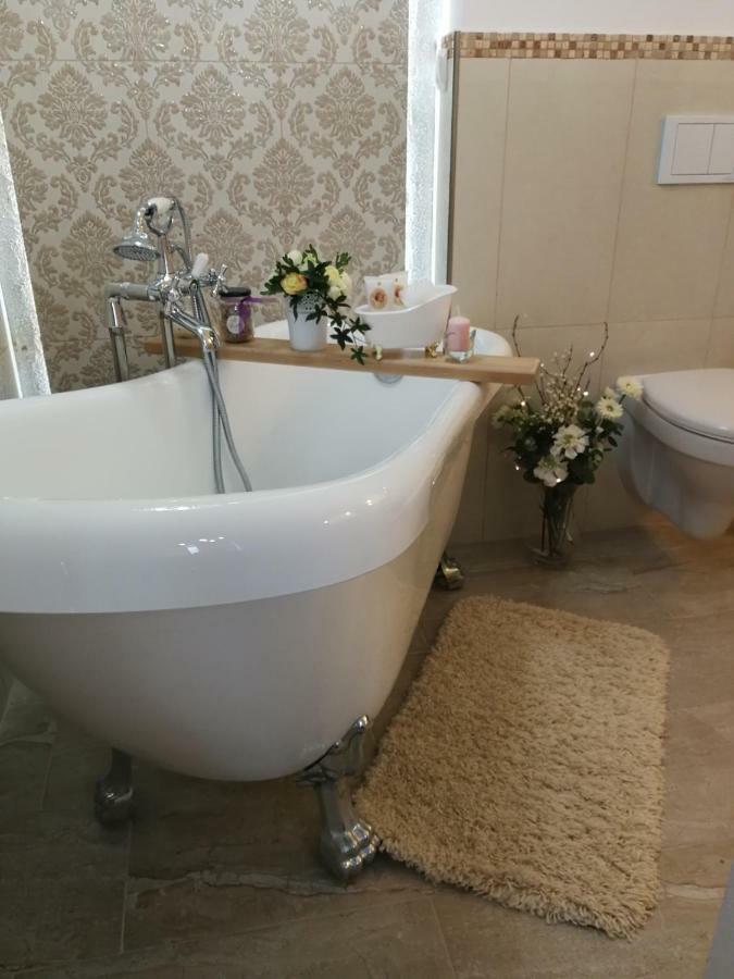Penthouse Luxury Apartment Resita Ngoại thất bức ảnh